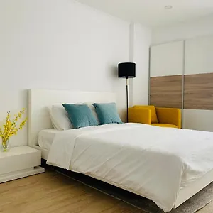 the-apartment-near-the-beach-in-oeiras.hotels-lisbon-portugal.com/